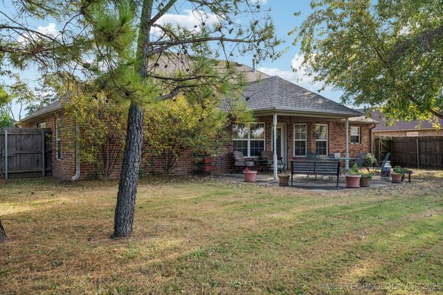 2701 Ridgeview Place, Claremore, OK 74017