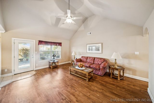 2701 Ridgeview Place, Claremore, OK 74017