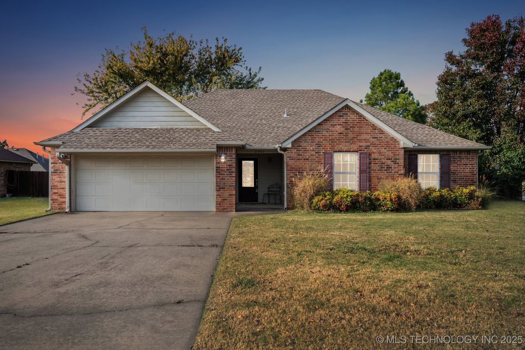 2701 Ridgeview Place, Claremore, OK 74017