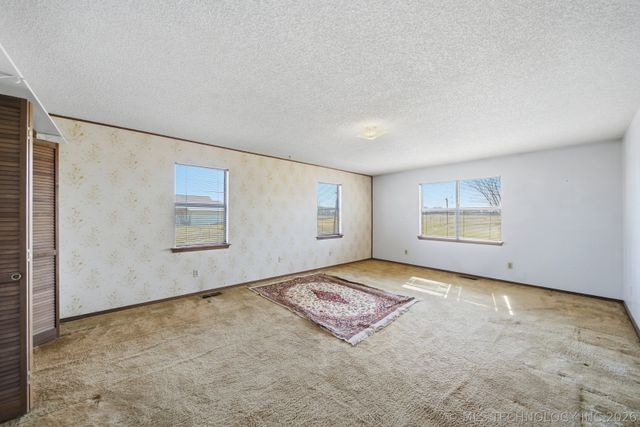 7921 E 126th Street N, Collinsville, OK 74021