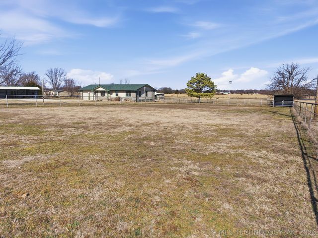 7921 E 126th Street N, Collinsville, OK 74021