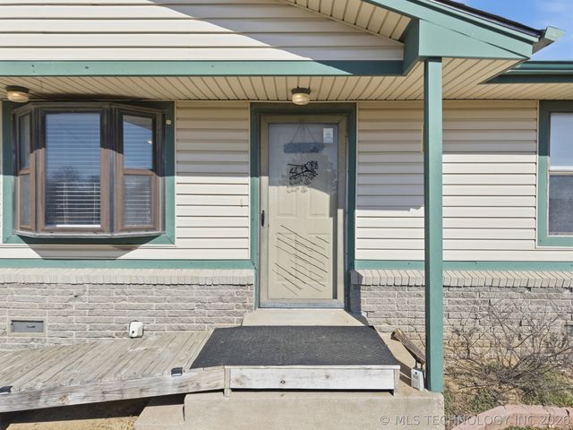 7921 E 126th Street N, Collinsville, OK 74021