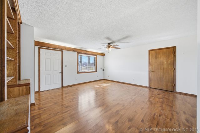 7921 E 126th Street N, Collinsville, OK 74021