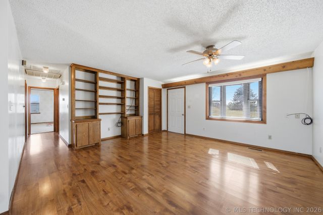 7921 E 126th Street N, Collinsville, OK 74021