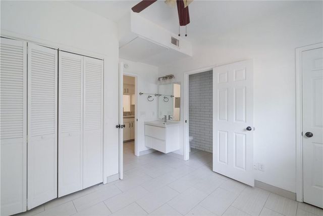 2605 Enfield RD 110, Austin, TX 78703