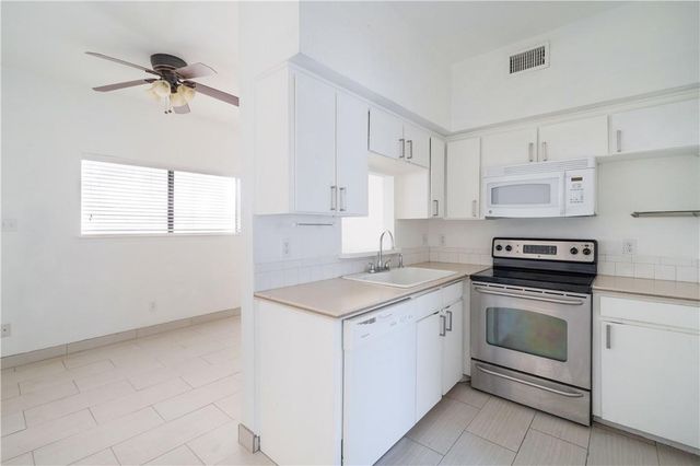 2605 Enfield RD 110, Austin, TX 78703