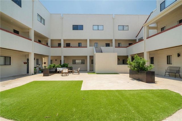 2605 Enfield RD 110, Austin, TX 78703