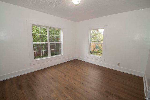 1604 Frances Avenue, Elkhart, IN 46516