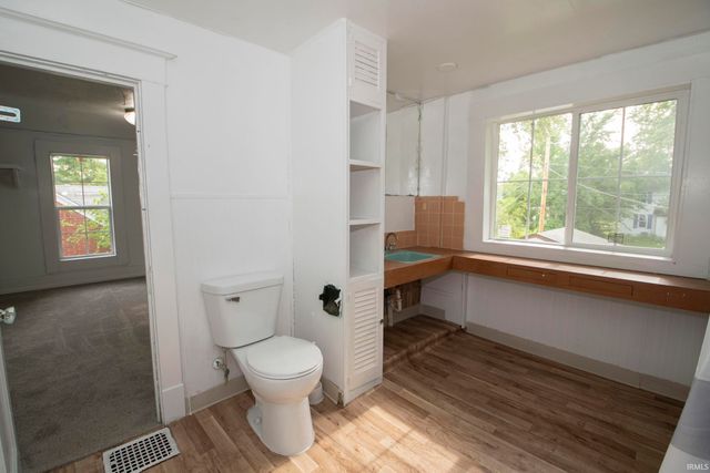 1604 Frances Avenue, Elkhart, IN 46516