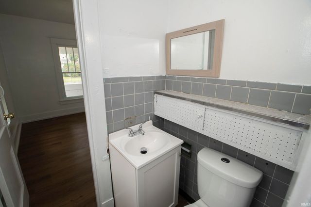1604 Frances Avenue, Elkhart, IN 46516