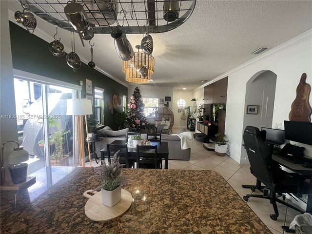 12446 SW 198th St, Miami, FL 33177