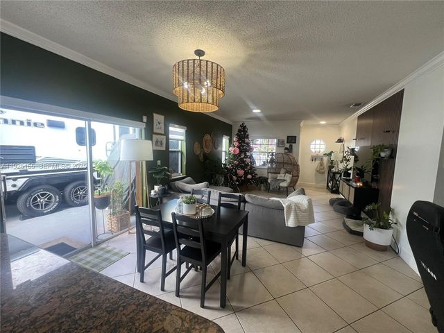 12446 SW 198th St, Miami, FL 33177