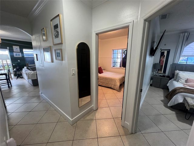 12446 SW 198th St, Miami, FL 33177