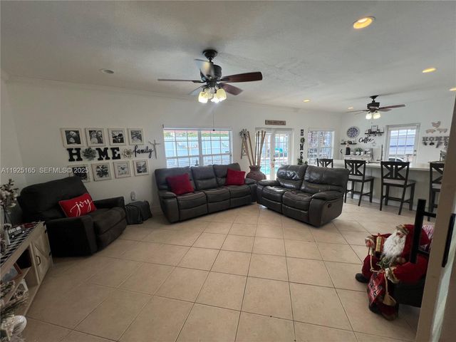 12446 SW 198th St, Miami, FL 33177