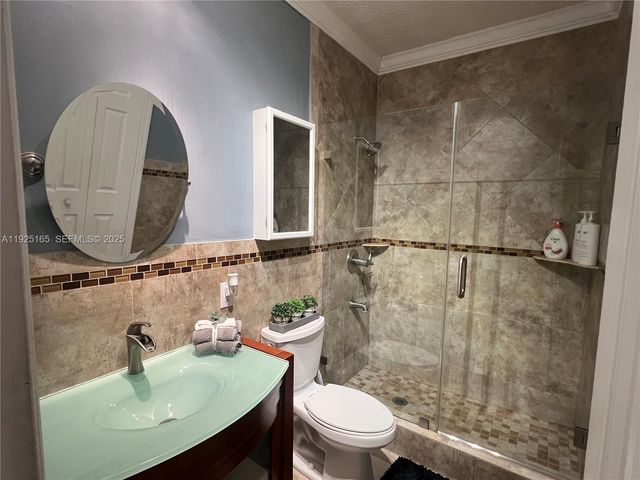 12446 SW 198th St, Miami, FL 33177