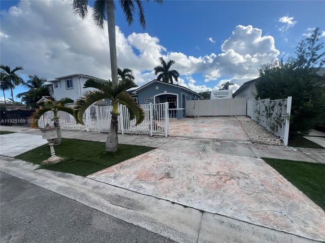 12446 SW 198th St, Miami, FL 33177