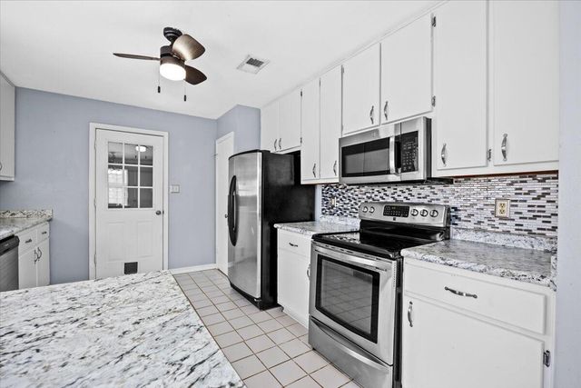 479 Cascabellas Street, Mary Esther, FL 32569