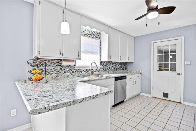 479 Cascabellas Street, Mary Esther, FL 32569