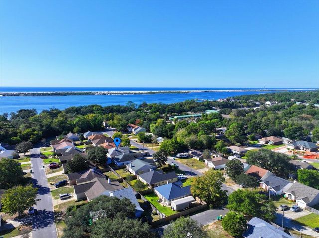 479 Cascabellas Street, Mary Esther, FL 32569