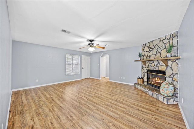 479 Cascabellas Street, Mary Esther, FL 32569