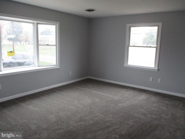 929 JACKSONVILLE RD, Burlington, NJ 08016