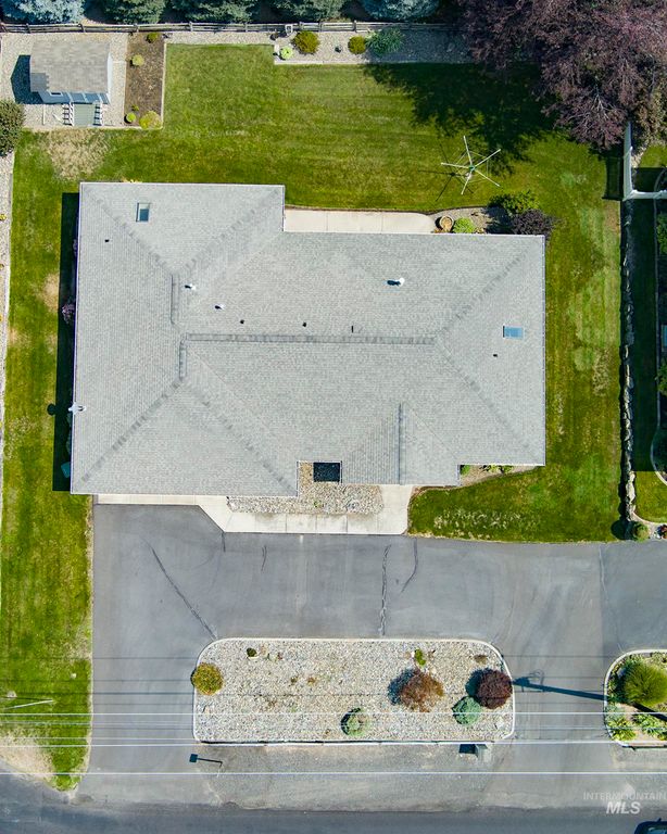 3203 4th Street, Lewiston, ID 83501 photo 2