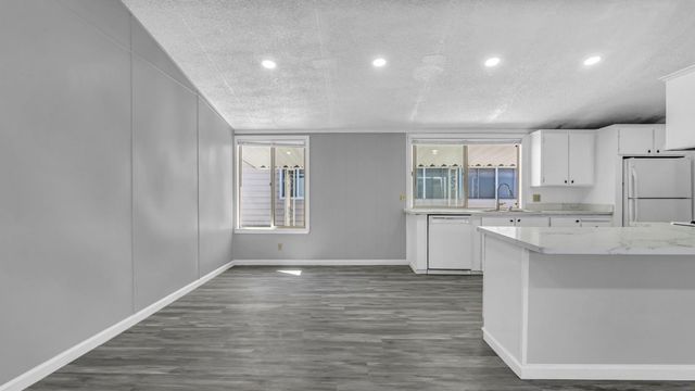 353 Mill Pond 353, San Jose, CA 95125