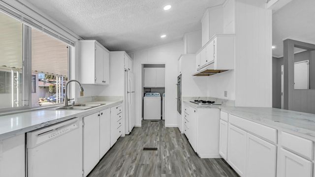 353 Mill Pond 353, San Jose, CA 95125