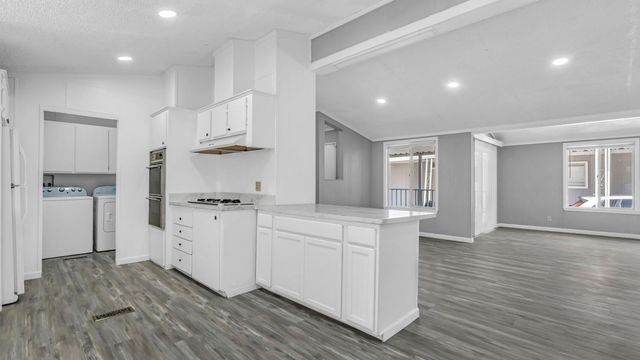 353 Mill Pond 353, San Jose, CA 95125