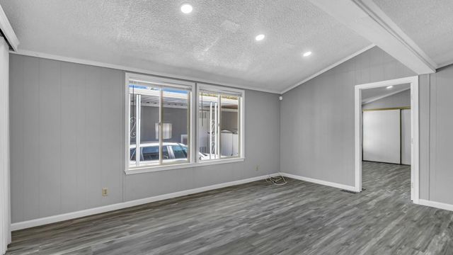 353 Mill Pond 353, San Jose, CA 95125