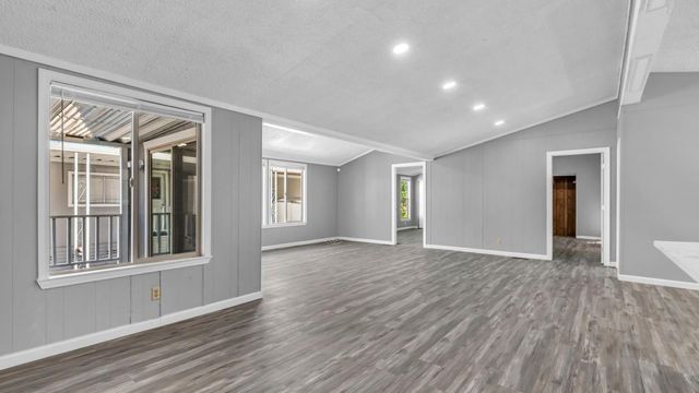 353 Mill Pond 353, San Jose, CA 95125