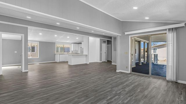 353 Mill Pond 353, San Jose, CA 95125