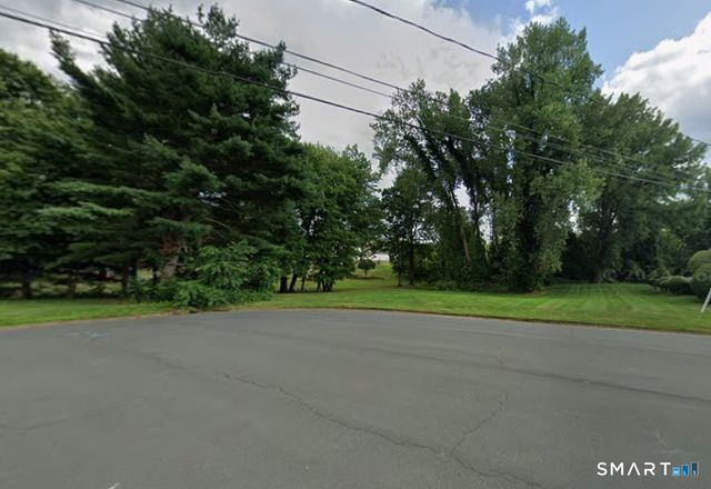 33 Laurel Circle, Newington, CT 06111