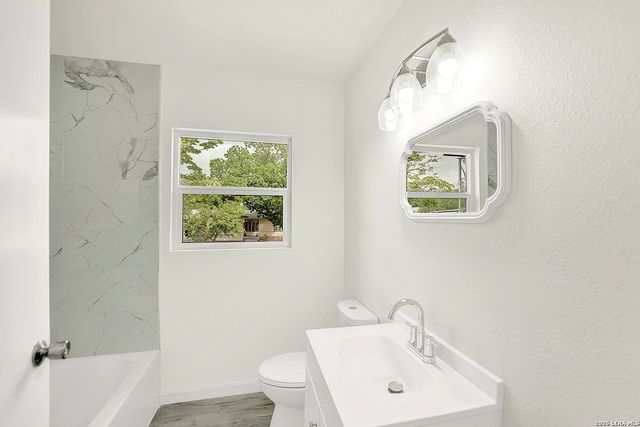 630 Sumner Dr, San Antonio, TX 78209
