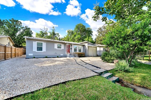 630 Sumner Dr, San Antonio, TX 78209