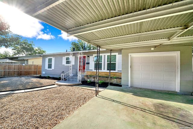 630 Sumner Dr, San Antonio, TX 78209