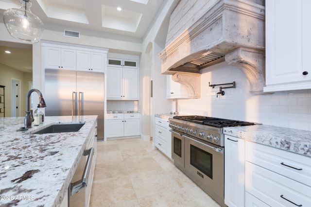 11346 E MONUMENT Drive, Scottsdale, AZ 85262