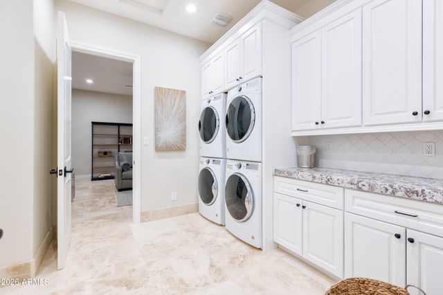 11346 E MONUMENT Drive, Scottsdale, AZ 85262