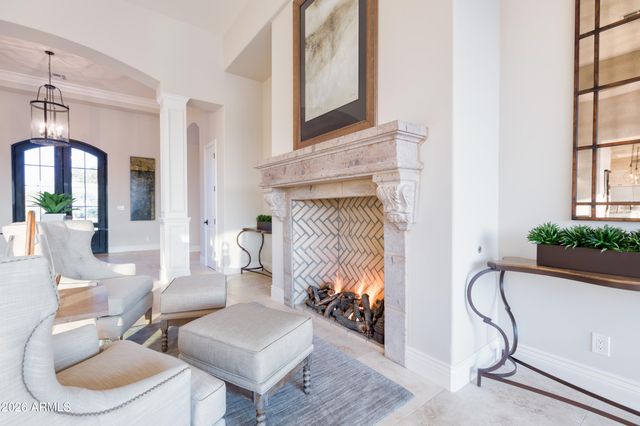 11346 E MONUMENT Drive, Scottsdale, AZ 85262