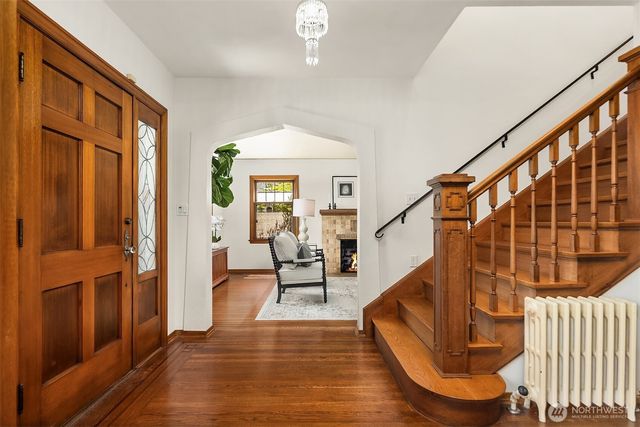 4007 48th Avenue NE, Seattle, WA 98105