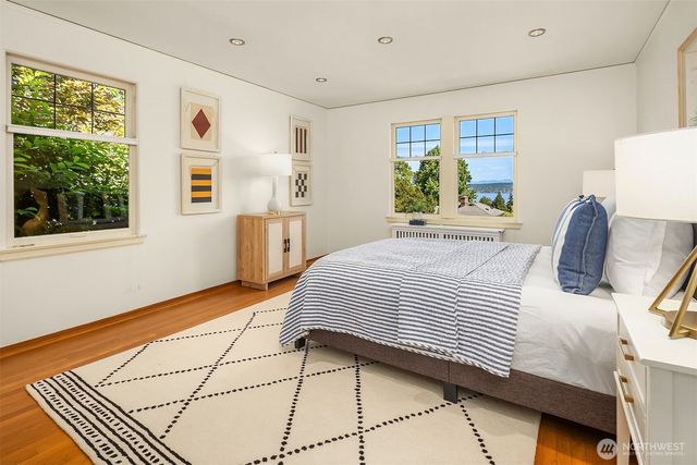 4007 48th Avenue NE, Seattle, WA 98105