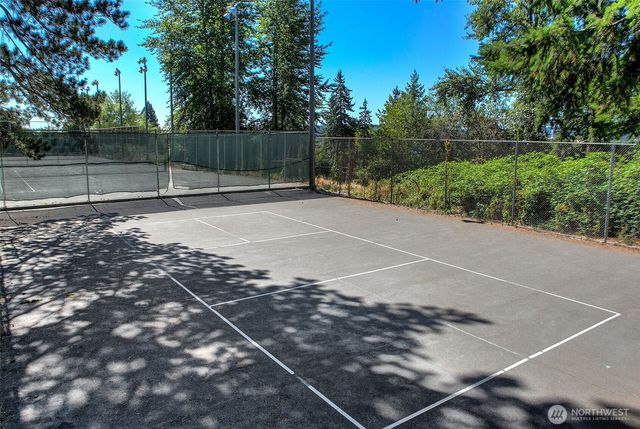 4007 48th Avenue NE, Seattle, WA 98105
