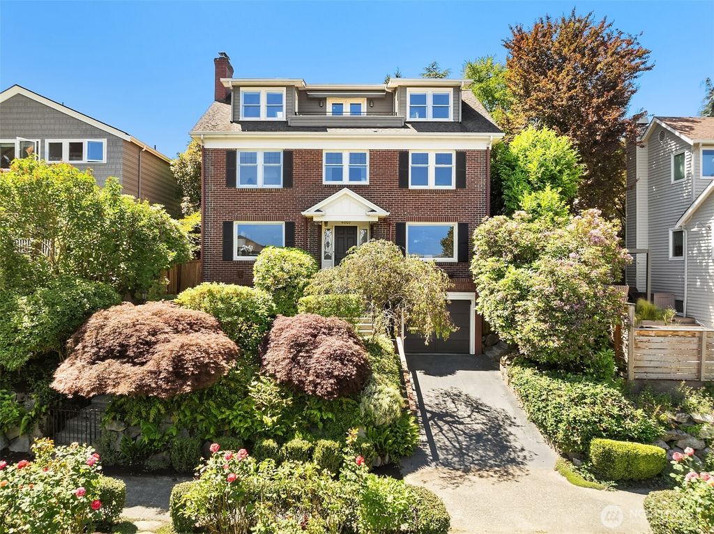 4007 48th Avenue NE, Seattle, WA 98105