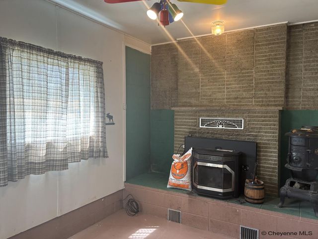 3528 DUFF AVE, Cheyenne, WY 82001