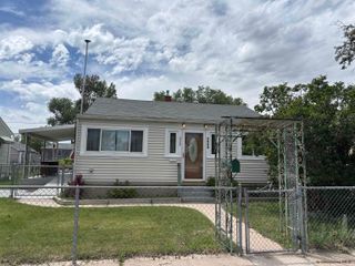 3528 DUFF AVE, Cheyenne, WY 82001