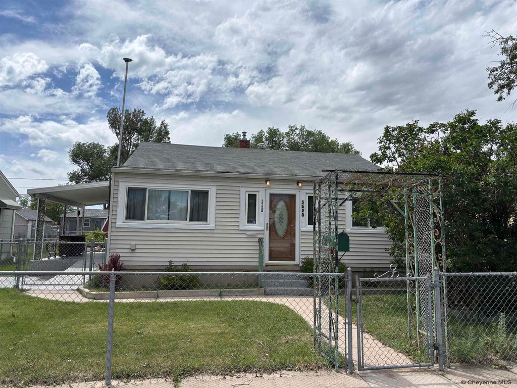 3528 DUFF AVE, Cheyenne, WY 82001