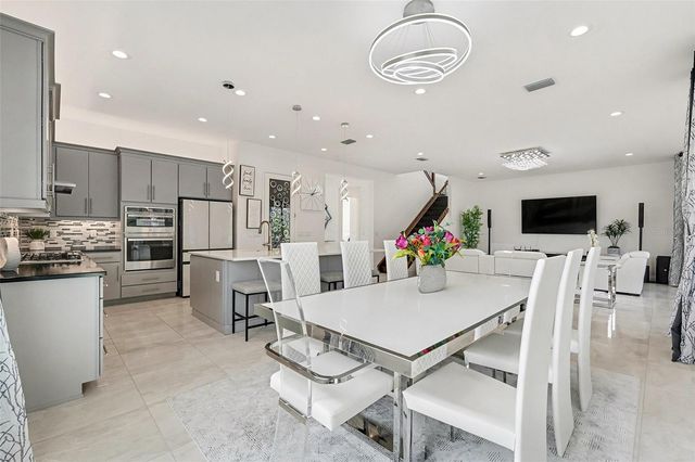 32423 ROSEWOOD MEADOW LANE, Wesley Chapel, FL 33543