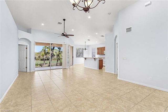 9180 Spanish Moss WAY # 922, Bonita Springs, FL 34135