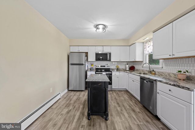 108 HIRTLAND AVE, Hanover, PA 17331