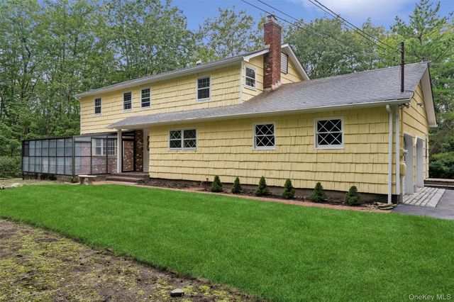 614 Twin Hills Court, Northport, NY 11768